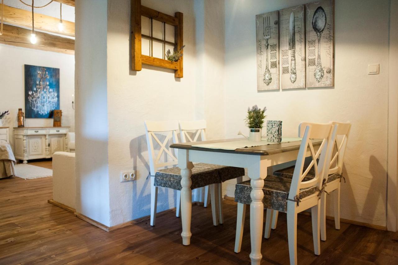 تاتا Pajta Apartman Es Vendeghaz المظهر الخارجي الصورة